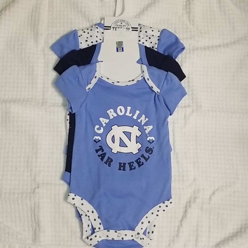 NWT Carolina Tar Heels 3 pc onesie set